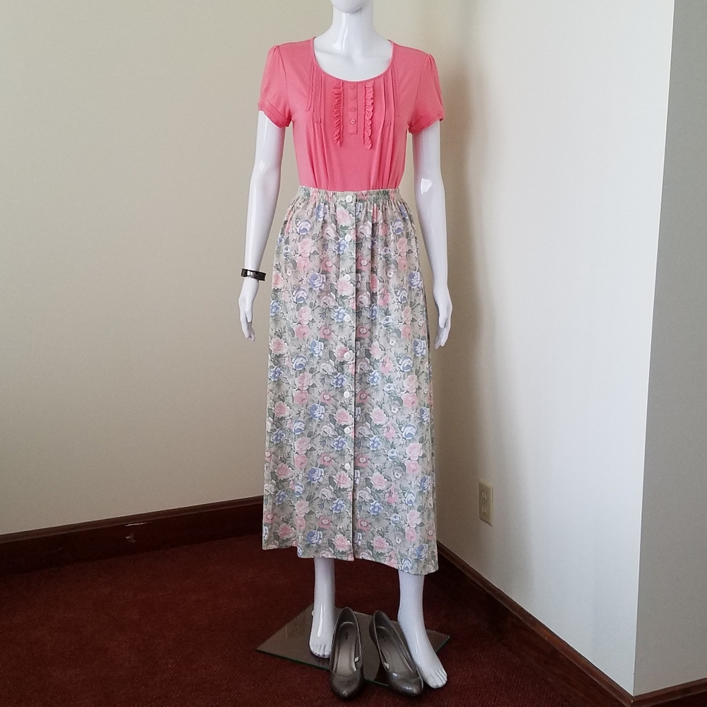 Ivy Crew Pink Ruffle Front Knit Top Crochet Accent Short Sleeve Size S - Picture 10 of 12